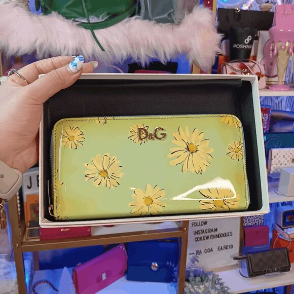Dolce & Gabbana DG Logo Green Floral Print Around Zip Long Wallet Leather